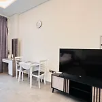 Spacious Studio Apartment Palm View With Big Balcony Free Parking By Belvilla
