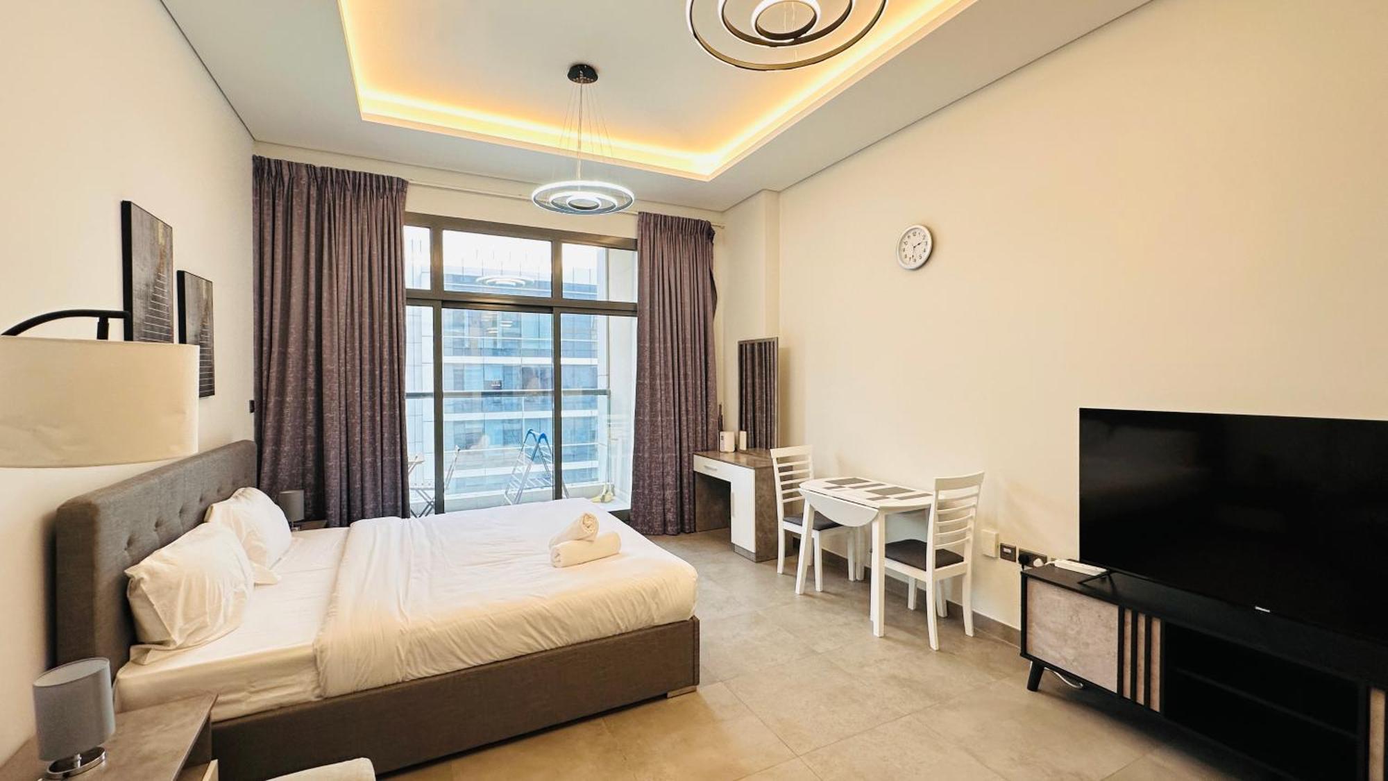 Spacious Palm View With Big Balcony Free Parking By Belvilla Homestay