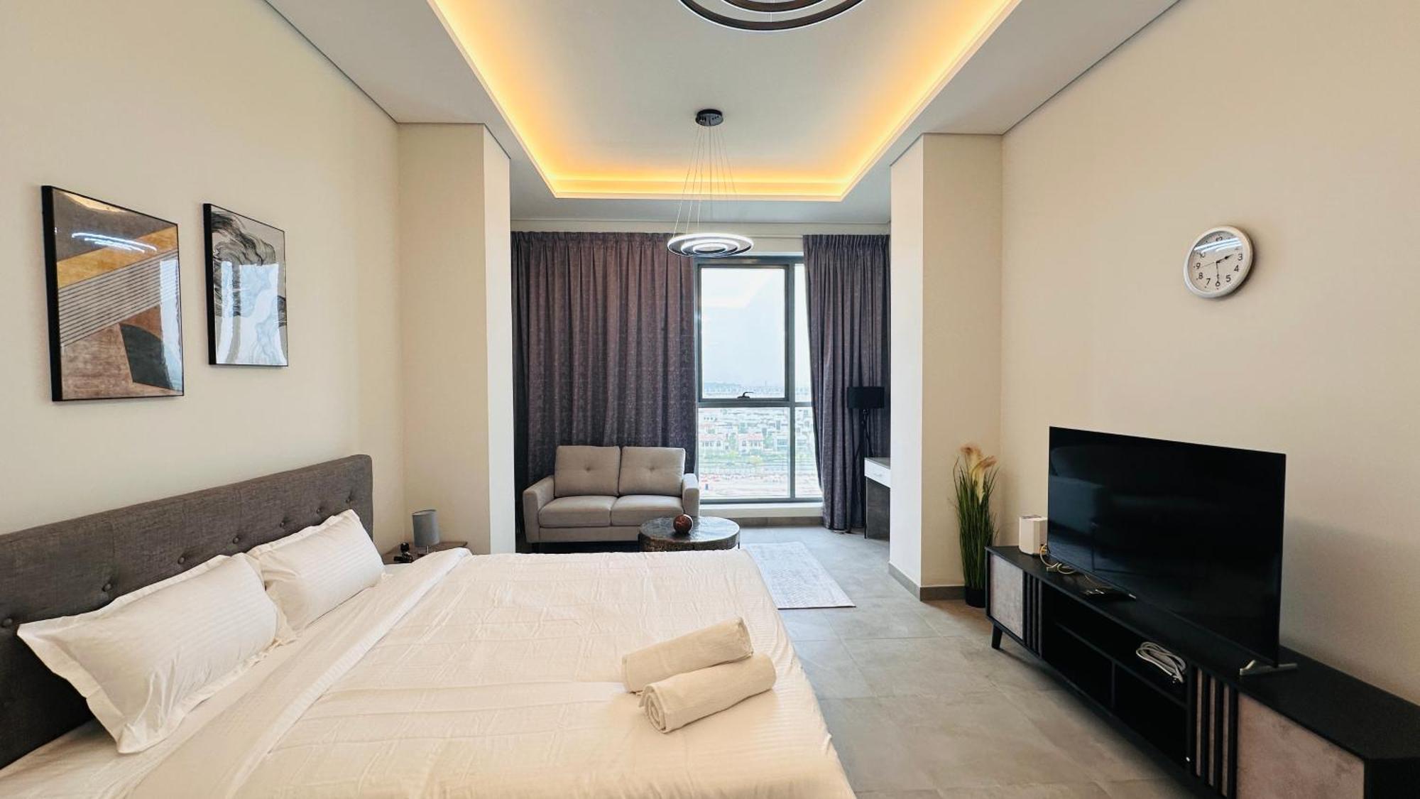 Homestay Spacious Palm View With Big Balcony Free Parking By Belvilla Dubai