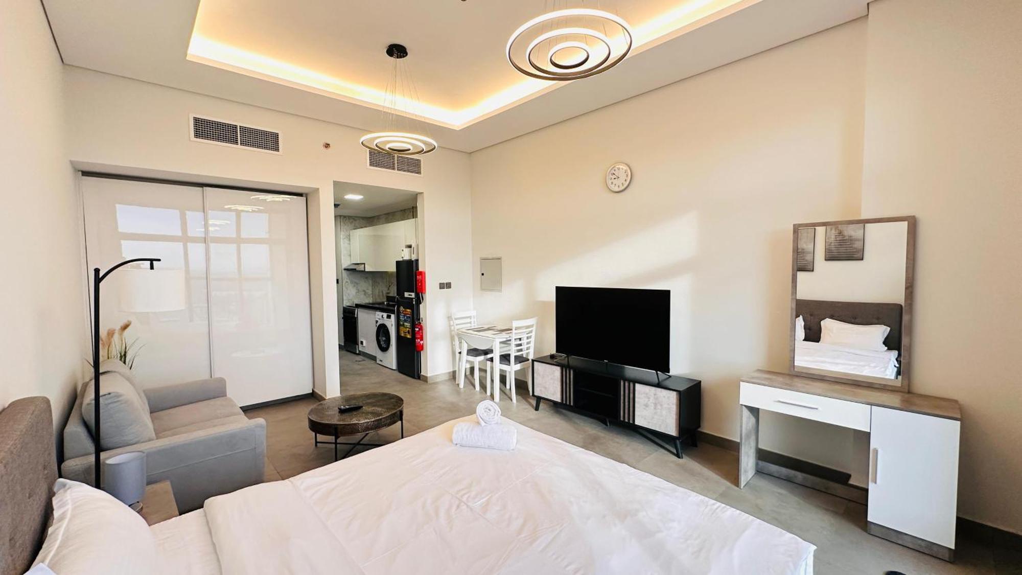 Spacious Palm View With Big Balcony Free Parking By Belvilla Homestay