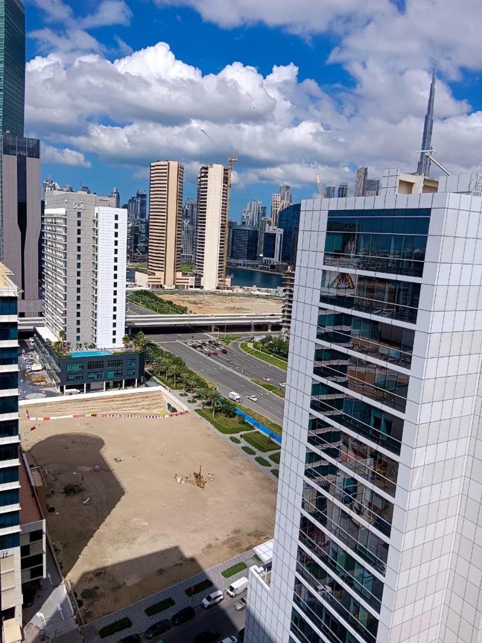 Spacious Palm View With Big Balcony Free Parking By Belvilla Dubai