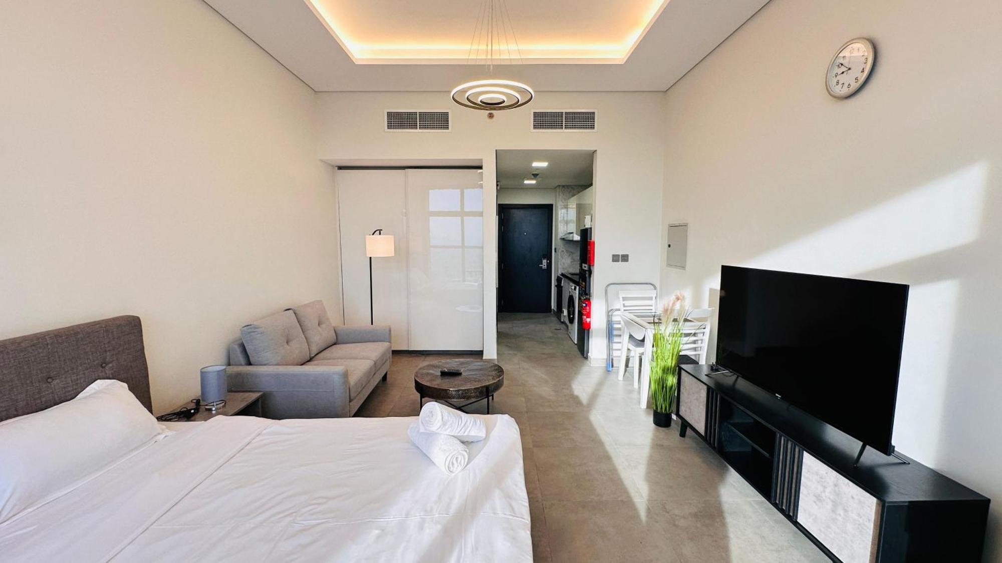 Homestay Spacious Palm View With Big Balcony Free Parking By Belvilla